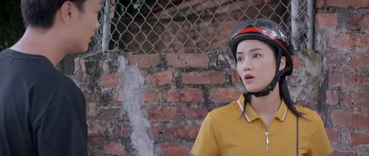 Lối về miền hoa - Tập 2: Thanh chết lặng khi thấy chồng sắp cưới nắm tay người con gái khác - Ảnh 1. Lối về miền hoa - Tập 2: Thanh chết lặng khi thấy chồng sắp cưới nắm tay người con gái khác - Ảnh 1.