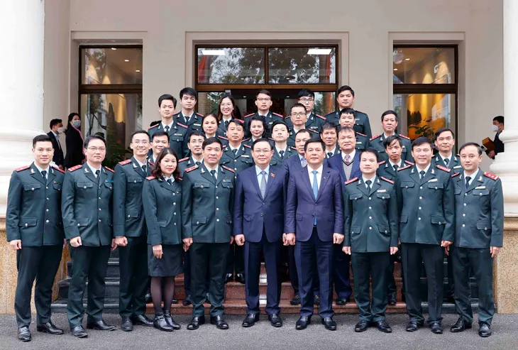 Chủ tịch Quốc hội: Ngành Công Thương phải có “mãnh lực” vươn lên - Ảnh 1. Chủ tịch Quốc hội: Ngành Công Thương phải có “mãnh lực” vươn lên - Ảnh 1.