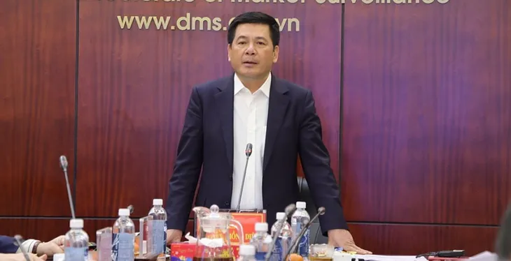 Đề xuất sử dụng nguồn xăng dầu dự trữ quốc gia để cung ứng cho thị trường - Ảnh 1. Đề xuất sử dụng nguồn xăng dầu dự trữ quốc gia để cung ứng cho thị trường - Ảnh 1.