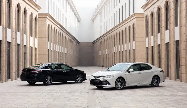 Toyota Camry 2022: Bứt phá ngoạn mục trong phân khúc sedan hạng D - Ảnh 1. Toyota Camry 2022: Bứt phá ngoạn mục trong phân khúc sedan hạng D - Ảnh 1.