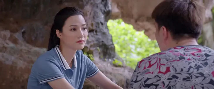 Lối về miền hoa - Tập 3: Khoe làm đạo diễn, Lợi không ngờ bị Thanh tát lật mặt - Ảnh 1. Lối về miền hoa - Tập 3: Khoe làm đạo diễn, Lợi không ngờ bị Thanh tát lật mặt - Ảnh 1.
