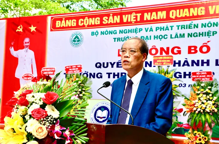 Đồng Nai: Hệ thống hoá giáo dục xuyên suốt từ THPT lên Đại học - Ảnh 4. Đồng Nai: Hệ thống hoá giáo dục xuyên suốt từ THPT lên Đại học - Ảnh 4.