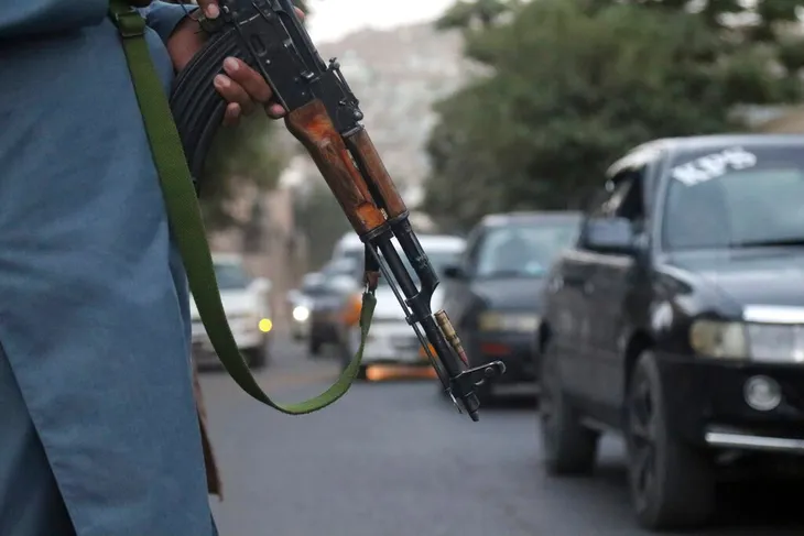 Taliban hạn chế người dân Afghanistan ra nước ngoài, Mỹ và Anh lo ngại - Ảnh 1. Taliban hạn chế người dân Afghanistan ra nước ngoài, Mỹ và Anh lo ngại - Ảnh 1.