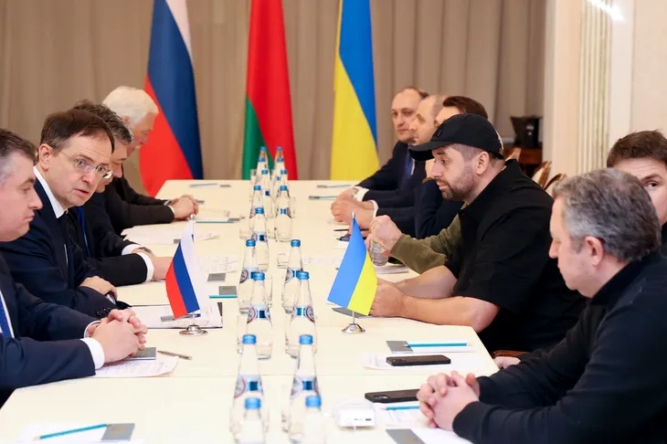 Nga - Ukraine nhất trí tiến hành đàm phán vòng hai, Ukraine chính thức đệ đơn xin gia nhập EU - Ảnh 1. Nga - Ukraine nhất trí tiến hành đàm phán vòng hai, Ukraine chính thức đệ đơn xin gia nhập EU - Ảnh 1.