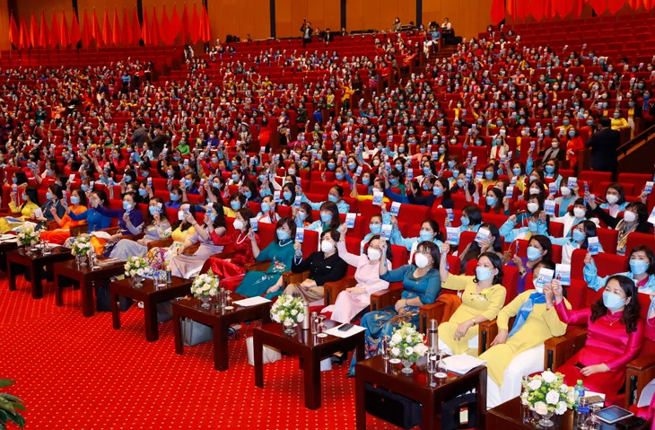 Bà Hà Thị Nga tái đắc cử Chủ tịch Hội Liên hiệp Phụ nữ Việt Nam khóa XIII - Ảnh 1. Bà Hà Thị Nga tái đắc cử Chủ tịch Hội Liên hiệp Phụ nữ Việt Nam khóa XIII - Ảnh 1.