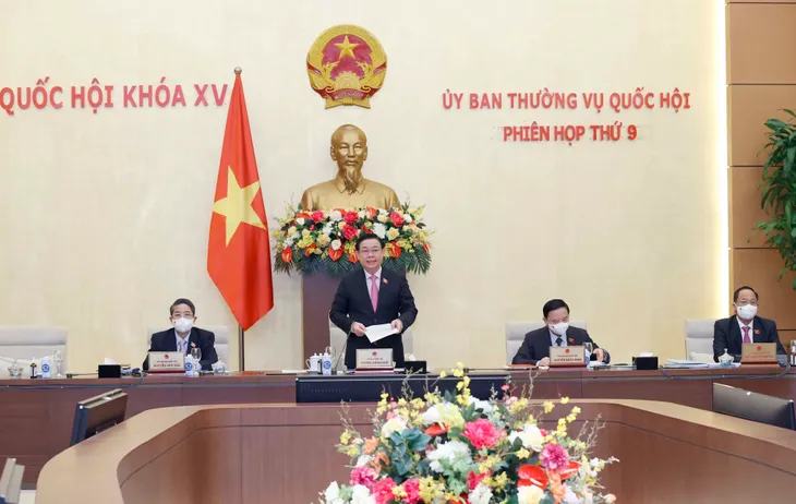 Chủ tịch Quốc hội: Nghiên cứu kỹ 2 vấn đề được chất vấn để khắc phục những sơ hở - Ảnh 2. Chủ tịch Quốc hội: Nghiên cứu kỹ 2 vấn đề được chất vấn để khắc phục những sơ hở - Ảnh 2.