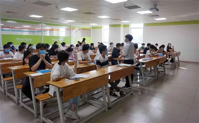 Tuyển sinh đại học 2022: Nhiều điều chỉnh có lợi, tránh điểm cao không đỗ - Ảnh 2. Tuyển sinh đại học 2022: Nhiều điều chỉnh có lợi, tránh điểm cao không đỗ - Ảnh 2.