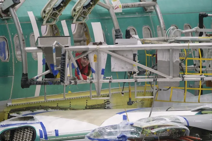 Máy bay Boeing 737 MAX tới Trung Quốc lần đầu tiên sau 3 năm kể từ lệnh cấm bay - Ảnh 1. Máy bay Boeing 737 MAX tới Trung Quốc lần đầu tiên sau 3 năm kể từ lệnh cấm bay - Ảnh 1.