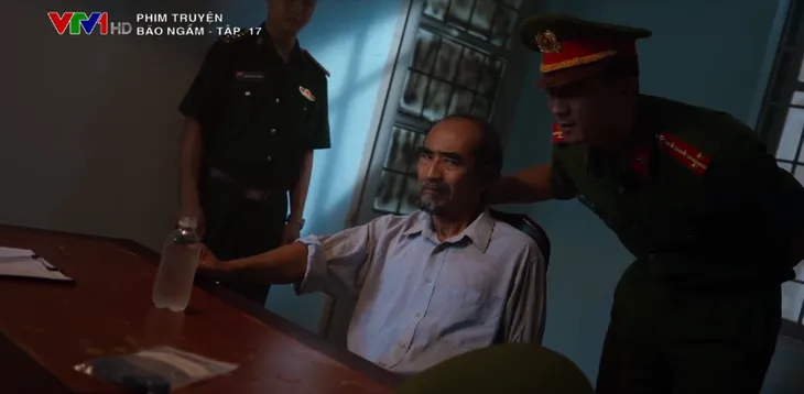 Bão ngầm - Tập 17: Hải Triều khôn khéo thuyết phục A Chư lấy công chuộc tội - Ảnh 2. Bão ngầm - Tập 17: Hải Triều khôn khéo thuyết phục A Chư lấy công chuộc tội - Ảnh 2.