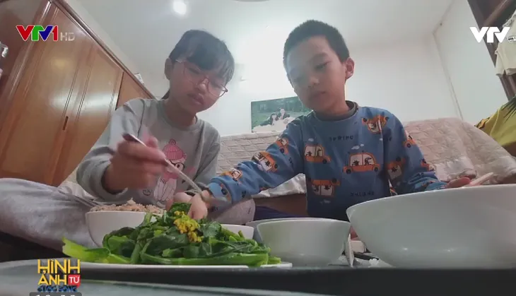 Hình ảnh từ cuộc sống: Những ngày cách ly - Ảnh 4. Hình ảnh từ cuộc sống: Những ngày cách ly - Ảnh 4.
