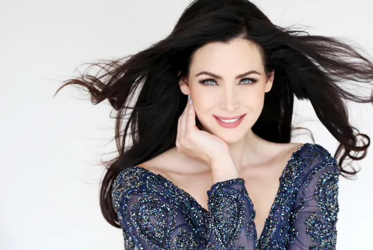 Miss Universe 2005 làm giám khảo Hoa hậu Hoàn vũ Việt Nam 2022 - Ảnh 2. Miss Universe 2005 làm giám khảo Hoa hậu Hoàn vũ Việt Nam 2022 - Ảnh 2.