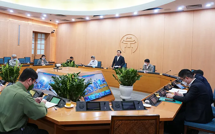 Hà Nội: Quyết định việc cho học sinh lớp 7-12 đi học trực tiếp căn cứ vào số ca mắc - Ảnh 1. Hà Nội: Quyết định việc cho học sinh lớp 7-12 đi học trực tiếp căn cứ vào số ca mắc - Ảnh 1.
