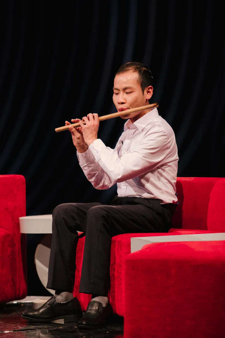 Trạm yêu thương: Chàng trai khiếm thị, suy thận theo đuổi tiếng sáo trúc - Ảnh 3. Trạm yêu thương: Chàng trai khiếm thị, suy thận theo đuổi tiếng sáo trúc - Ảnh 3.