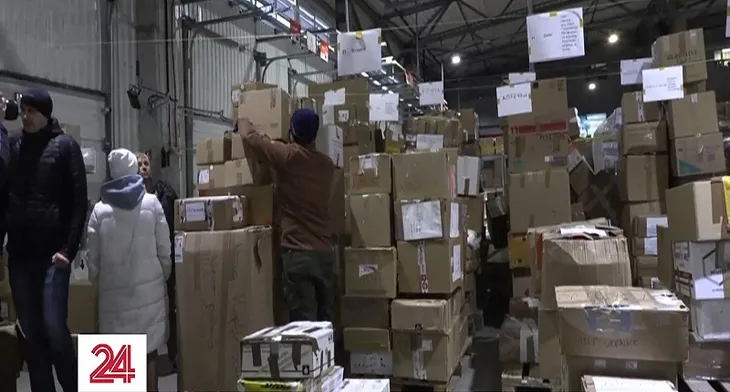 Các hoạt động giao hàng ở Ukraine vẫn nỗ lực diễn ra - Ảnh 1. Các hoạt động giao hàng ở Ukraine vẫn nỗ lực diễn ra - Ảnh 1.