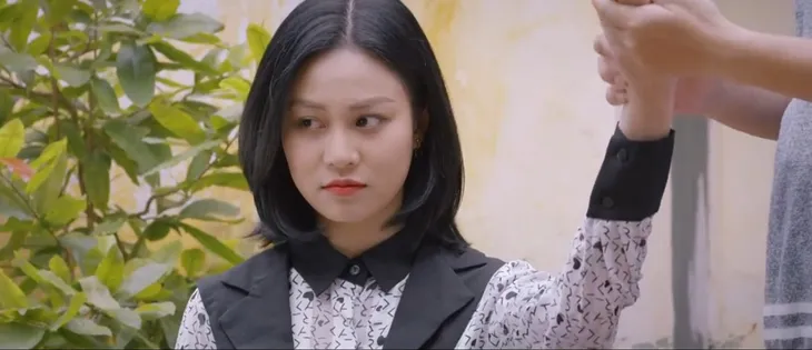 Lối về miền hoa - Tập 11: Thanh tuyên bố mẫu người như Lợi không phải gu - Ảnh 7. Lối về miền hoa - Tập 11: Thanh tuyên bố mẫu người như Lợi không phải gu - Ảnh 7.
