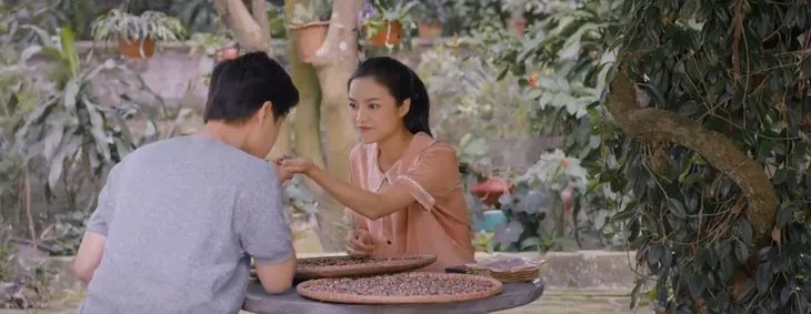 Lối về miền hoa - Tập 11: Thanh tuyên bố mẫu người như Lợi không phải gu - Ảnh 6. Lối về miền hoa - Tập 11: Thanh tuyên bố mẫu người như Lợi không phải gu - Ảnh 6.