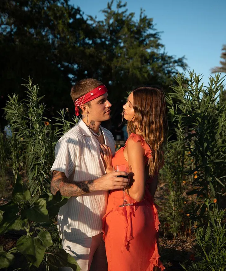 Hailey biết ơn vì được làm vợ Justin Bieber - Ảnh 1. Hailey biết ơn vì được làm vợ Justin Bieber - Ảnh 1.