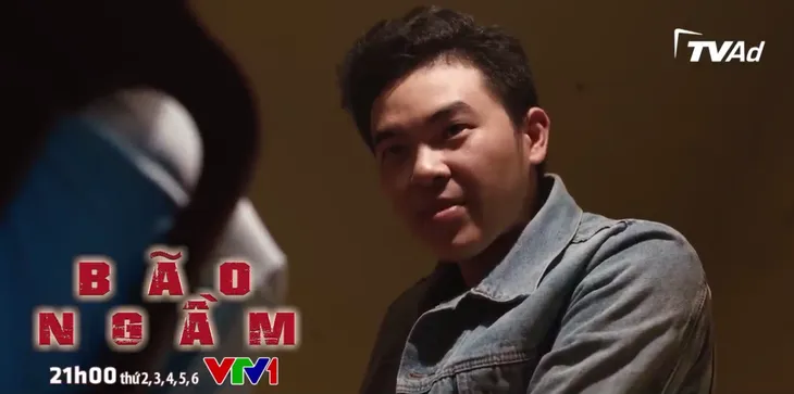 Bão ngầm - Tập 21: Nguyễn bị công an hỏi cung - Ảnh 2. Bão ngầm - Tập 21: Nguyễn bị công an hỏi cung - Ảnh 2.