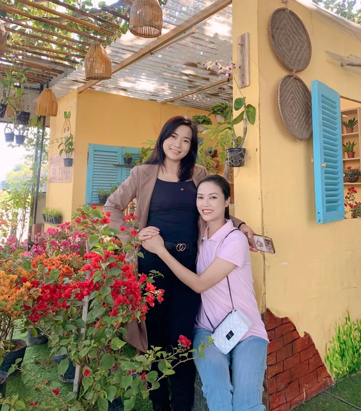 Anh Đào tiết lộ ảnh hậu trường cực độc của Lối về miền hoa - Ảnh 7. Anh Đào tiết lộ ảnh hậu trường cực độc của Lối về miền hoa - Ảnh 7.