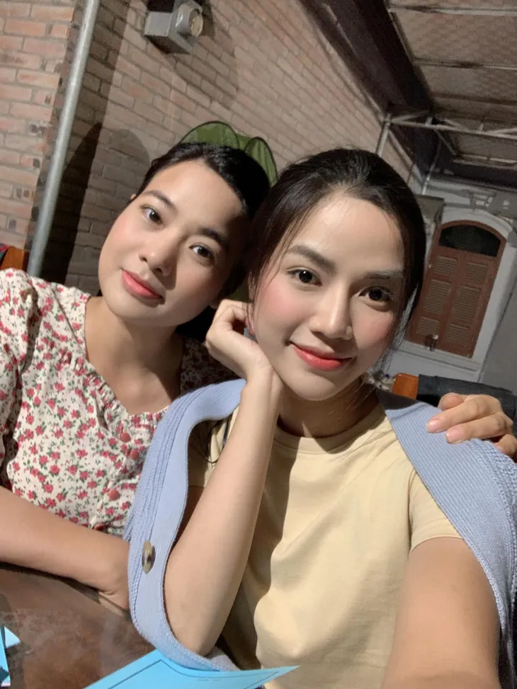 Anh Đào tiết lộ ảnh hậu trường cực độc của Lối về miền hoa - Ảnh 10. Anh Đào tiết lộ ảnh hậu trường cực độc của Lối về miền hoa - Ảnh 10.
