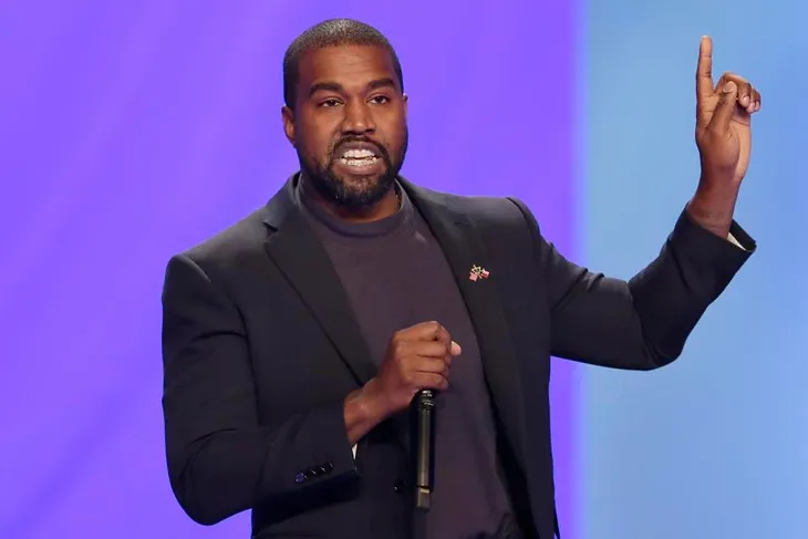 Bị cấm biểu diễn tại Grammy, Kanye West vẫn có khả năng giành giải? - Ảnh 2. Bị cấm biểu diễn tại Grammy, Kanye West vẫn có khả năng giành giải? - Ảnh 2.
