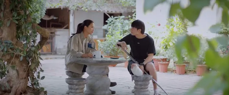 Lối về miền hoa - Tập 21: Ông Lâm cao tay dùng Thanh để hàn gắn Lợi - Nghĩa - Ảnh 1. Lối về miền hoa - Tập 21: Ông Lâm cao tay dùng Thanh để hàn gắn Lợi - Nghĩa - Ảnh 1.