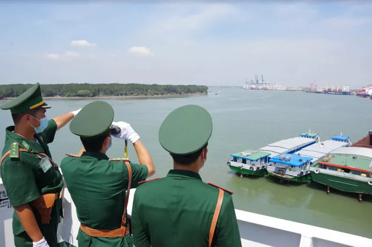 Kỳ 8: Bà Rịa – Vũng Tàu phát huy thế mạnh kinh tế biển gắn với chủ quyền an ninh biên giới - Ảnh 3. Kỳ 8: Bà Rịa – Vũng Tàu phát huy thế mạnh kinh tế biển gắn với chủ quyền an ninh biên giới - Ảnh 3.