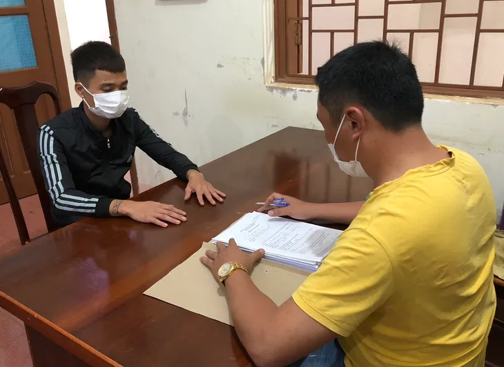 Tạm giữ 5 đối tượng để điều tra vụ giết người do mâu thuẫn khi chơi bài - Ảnh 1. Tạm giữ 5 đối tượng để điều tra vụ giết người do mâu thuẫn khi chơi bài - Ảnh 1.