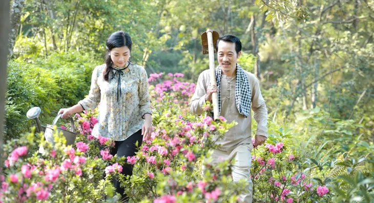 Lối về miền hoa: Vợ chồng chú Lâm khoe bộ ảnh ngọt lịm, nhóm trẻ chạy theo không kịp - Ảnh 9. Lối về miền hoa: Vợ chồng chú Lâm khoe bộ ảnh ngọt lịm, nhóm trẻ chạy theo không kịp - Ảnh 9.
