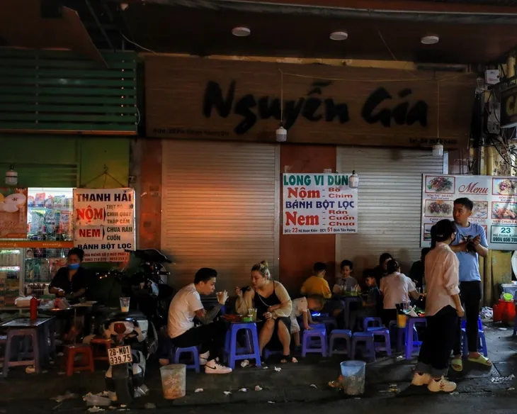 Giờ Trái đất 2022: Kiến tạo tương lai - Bây giờ hoặc không bao giờ - Ảnh 10. Giờ Trái đất 2022: Kiến tạo tương lai - Bây giờ hoặc không bao giờ - Ảnh 10.