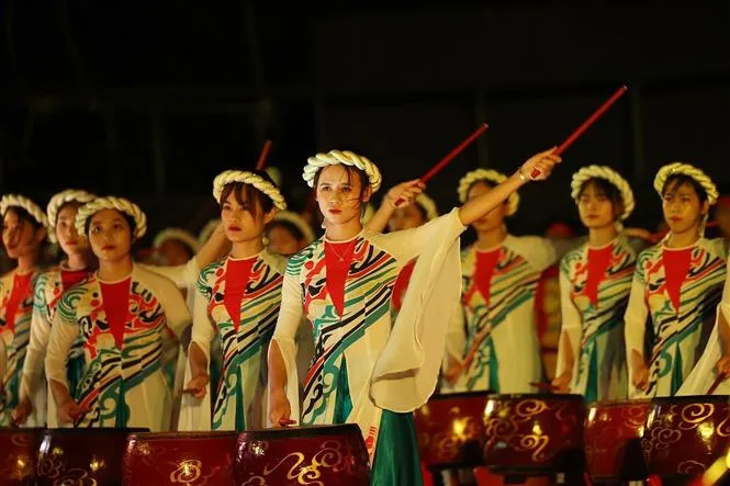 Hoành tráng chương trình nghệ thuật chào mừng Năm Du lịch quốc gia 2022 - Ảnh 7. Hoành tráng chương trình nghệ thuật chào mừng Năm Du lịch quốc gia 2022 - Ảnh 7.