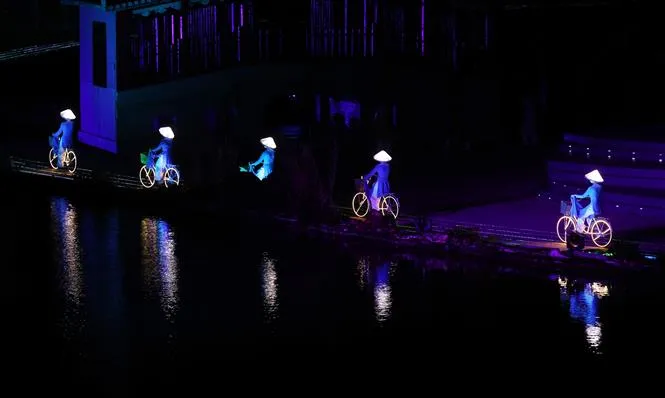 Hoành tráng chương trình nghệ thuật chào mừng Năm Du lịch quốc gia 2022 - Ảnh 5. Hoành tráng chương trình nghệ thuật chào mừng Năm Du lịch quốc gia 2022 - Ảnh 5.