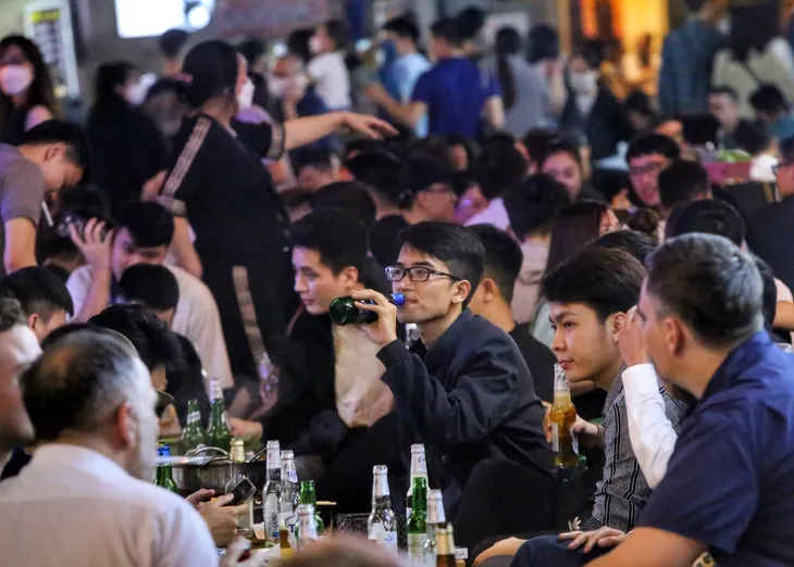 Phố cổ Hà Nội đang dần hồi sinh - Ảnh 1. Phố cổ Hà Nội đang dần hồi sinh - Ảnh 1.