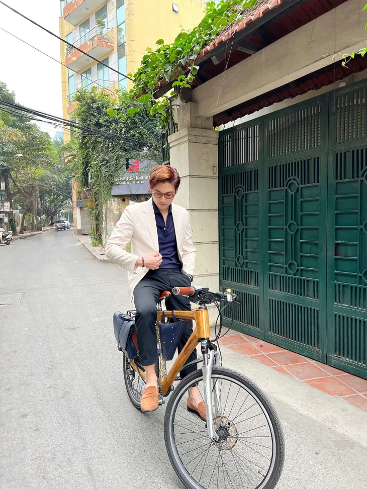 Diễn viên Việt tuần qua: Hồng Diễm ngập trong hoa sinh nhật, Phương Oanh có lúc cực dịu dàng - Ảnh 16. Diễn viên Việt tuần qua: Hồng Diễm ngập trong hoa sinh nhật, Phương Oanh có lúc cực dịu dàng - Ảnh 16.