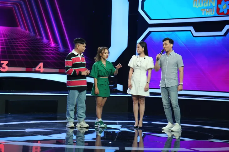Lâm Vỹ Dạ, Ngọc Phước “chảy nước miếng”, quất loạt món ngon Hà Nội ngay trên sân khấu Giác quan thứ 6 - Ảnh 1. Lâm Vỹ Dạ, Ngọc Phước “chảy nước miếng”, quất loạt món ngon Hà Nội ngay trên sân khấu Giác quan thứ 6 - Ảnh 1.