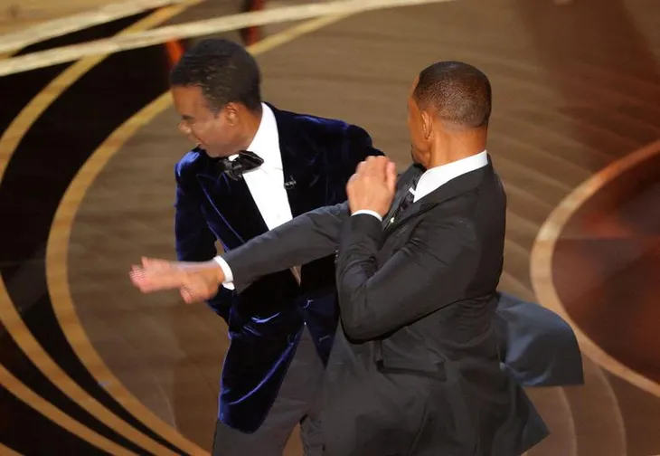 Will Smith xin lỗi Chris Rock sau cái tát tại Oscar: Không có chỗ cho bạo lực trong thế giới của tình yêu và lòng nhân ái - Ảnh 1. Will Smith xin lỗi Chris Rock sau cái tát tại Oscar: Không có chỗ cho bạo lực trong thế giới của tình yêu và lòng nhân ái - Ảnh 1.