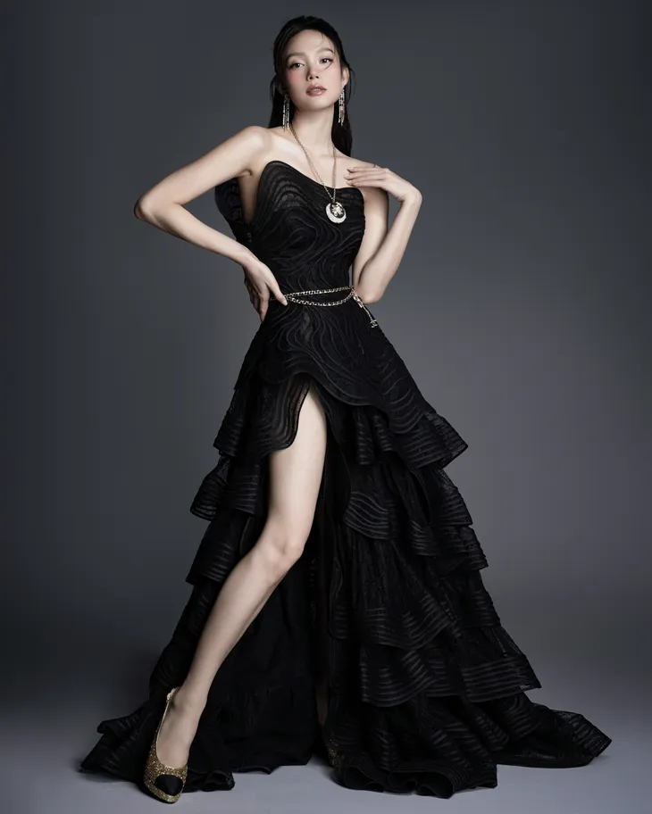 Ca sĩ Minh Hằng lần đầu làm giám khảo Miss World Vietnam 2022 - Ảnh 2. Ca sĩ Minh Hằng lần đầu làm giám khảo Miss World Vietnam 2022 - Ảnh 2.