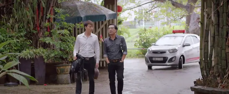 Lối về miền hoa - Tập 12: Lợi ăn quả lừa mất nửa tỷ bất ngờ gặp Thanh thất tình - Ảnh 8. Lối về miền hoa - Tập 12: Lợi ăn quả lừa mất nửa tỷ bất ngờ gặp Thanh thất tình - Ảnh 8.