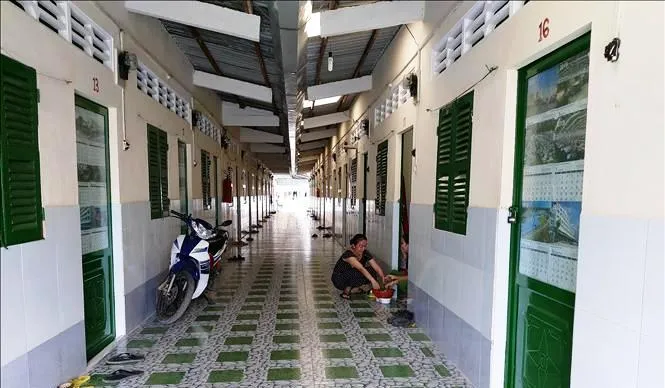 Làm thế nào để gói hỗ trợ tiền thuê nhà sớm đến với công nhân? - Ảnh 1. Làm thế nào để gói hỗ trợ tiền thuê nhà sớm đến với công nhân? - Ảnh 1.