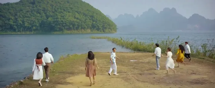 Lối về miền hoa - Tập cuối: Lợi lừa lại đầy ngoạn mục khi biết bí mật bệnh nan y của bố - Ảnh 23. Lối về miền hoa - Tập cuối: Lợi lừa lại đầy ngoạn mục khi biết bí mật bệnh nan y của bố - Ảnh 23.