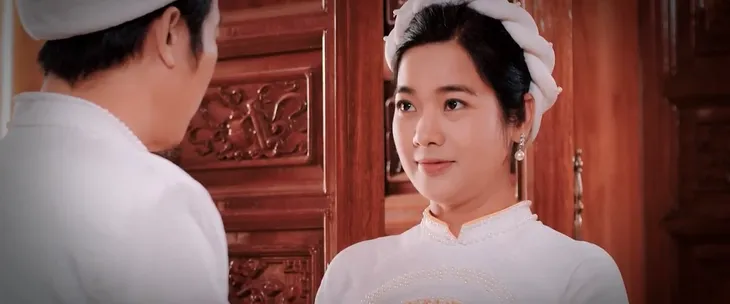 Loạt khoảnh khắc đốn tim của 4 cặp đôi phim Lối về miền hoa - Ảnh 6. Loạt khoảnh khắc đốn tim của 4 cặp đôi phim Lối về miền hoa - Ảnh 6.