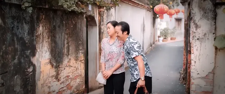 Loạt khoảnh khắc đốn tim của 4 cặp đôi phim Lối về miền hoa - Ảnh 8. Loạt khoảnh khắc đốn tim của 4 cặp đôi phim Lối về miền hoa - Ảnh 8.