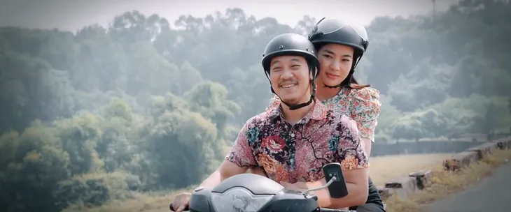 Loạt khoảnh khắc đốn tim của 4 cặp đôi phim Lối về miền hoa - Ảnh 10. Loạt khoảnh khắc đốn tim của 4 cặp đôi phim Lối về miền hoa - Ảnh 10.