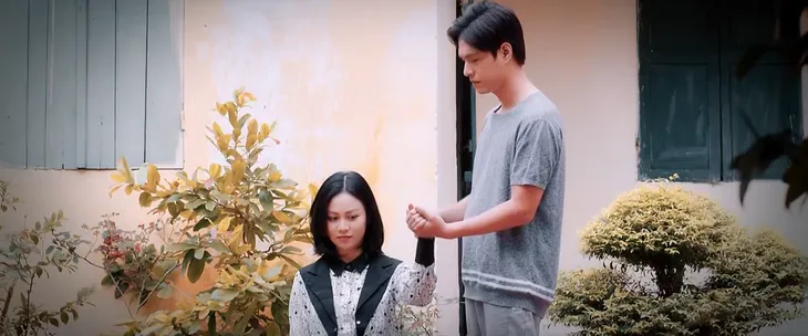 Loạt khoảnh khắc đốn tim của 4 cặp đôi phim Lối về miền hoa - Ảnh 25. Loạt khoảnh khắc đốn tim của 4 cặp đôi phim Lối về miền hoa - Ảnh 25.