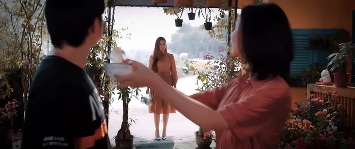 Loạt khoảnh khắc đốn tim của 4 cặp đôi phim Lối về miền hoa - Ảnh 31. Loạt khoảnh khắc đốn tim của 4 cặp đôi phim Lối về miền hoa - Ảnh 31.