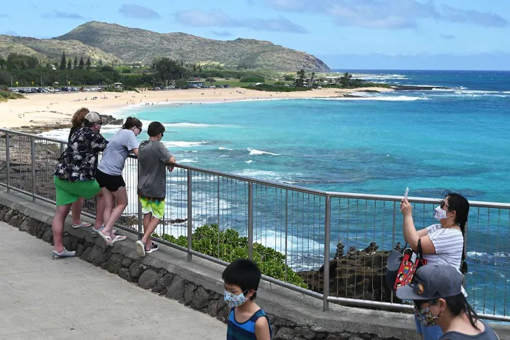 Ý và quần đảo Hawaii dỡ bỏ thêm quy định phòng dịch COVID-19 với du khách - Ảnh 1. Ý và quần đảo Hawaii dỡ bỏ thêm quy định phòng dịch COVID-19 với du khách - Ảnh 1.