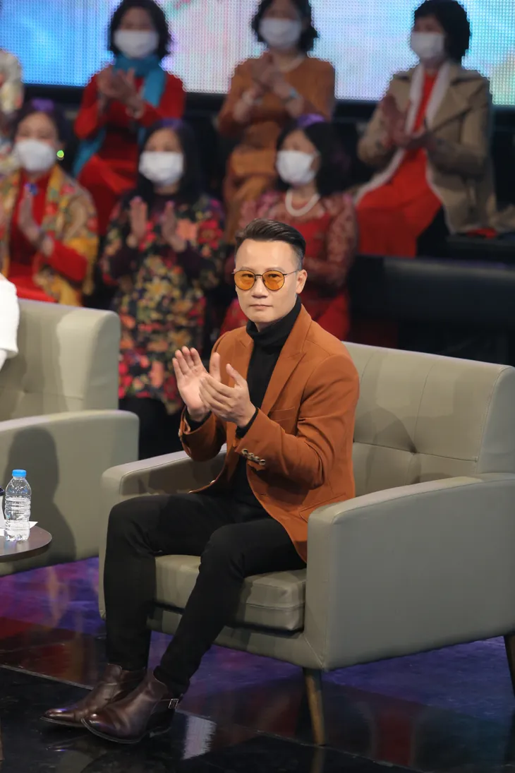 Thanh xuân tươi đẹp: Hoa hậu Ngô Phương Lan tiết lộ sở thích thú vị của mẹ - Ảnh 5. Thanh xuân tươi đẹp: Hoa hậu Ngô Phương Lan tiết lộ sở thích thú vị của mẹ - Ảnh 5.