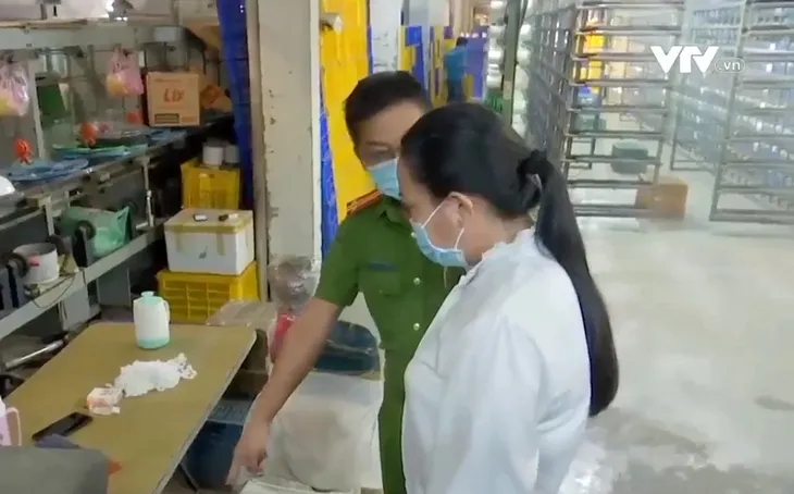 TP Hồ Chí Minh: Kiểm tra an toàn cháy nổ đột xuất sau hàng loạt vụ cháy liên tiếp - Ảnh 1. TP Hồ Chí Minh: Kiểm tra an toàn cháy nổ đột xuất sau hàng loạt vụ cháy liên tiếp - Ảnh 1.