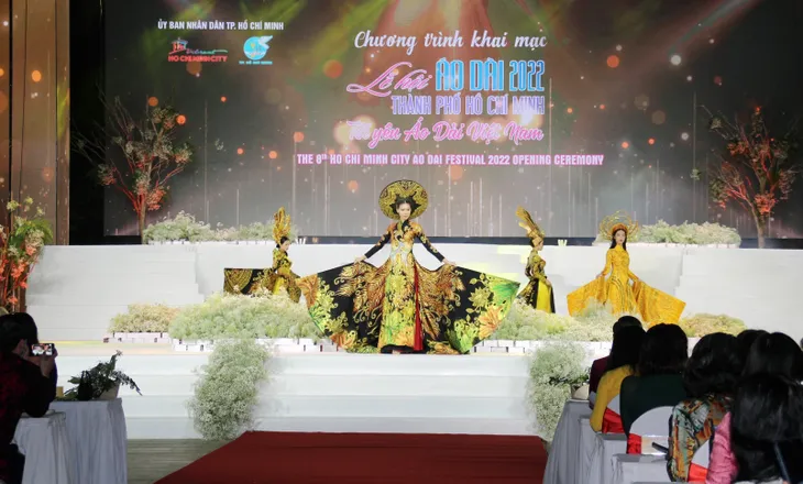 Khai mạc Lễ hội Áo dài TP Hồ Chí Minh lần thứ 8 năm 2022 - Ảnh 6. Khai mạc Lễ hội Áo dài TP Hồ Chí Minh lần thứ 8 năm 2022 - Ảnh 6.