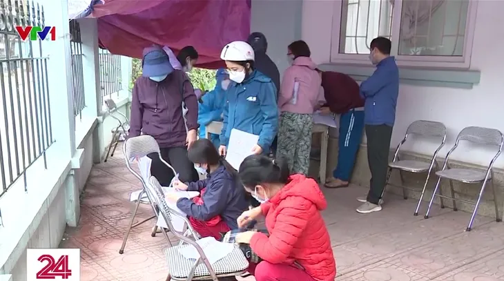 Hà Nội: Khó xin xác nhận khỏi bệnh COVID-19 - Ảnh 1. Hà Nội: Khó xin xác nhận khỏi bệnh COVID-19 - Ảnh 1.